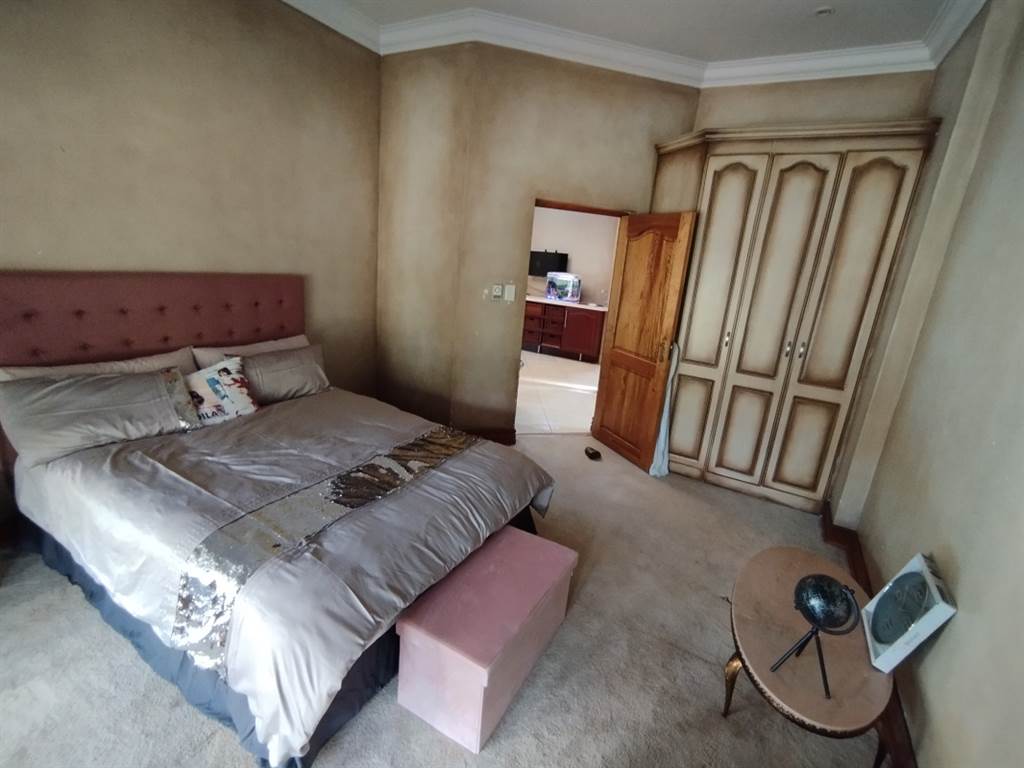 4 Bed House in Randjesfontein photo number 17