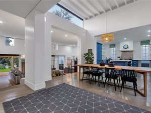 4 Bed House in Parktown North