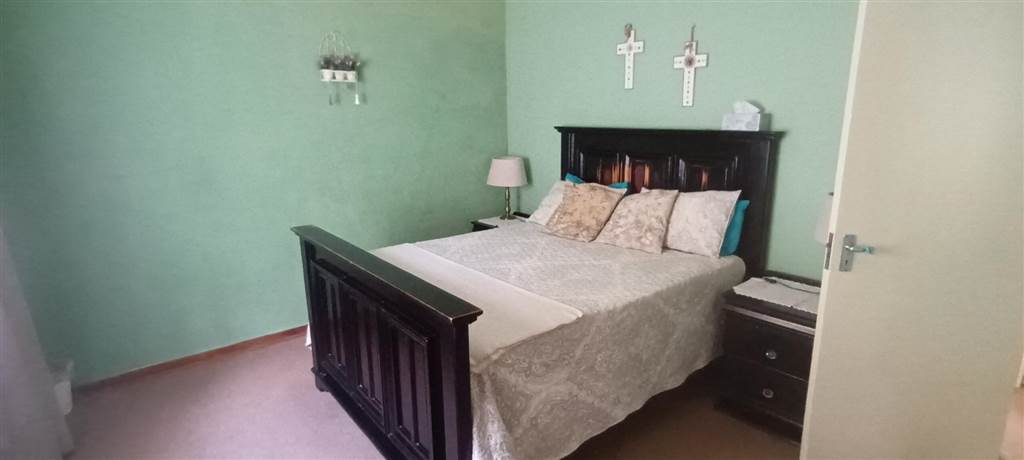 3 Bed House in Stilfontein photo number 21