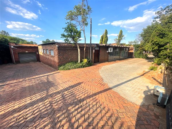 400  m² Commercial space in Silverton