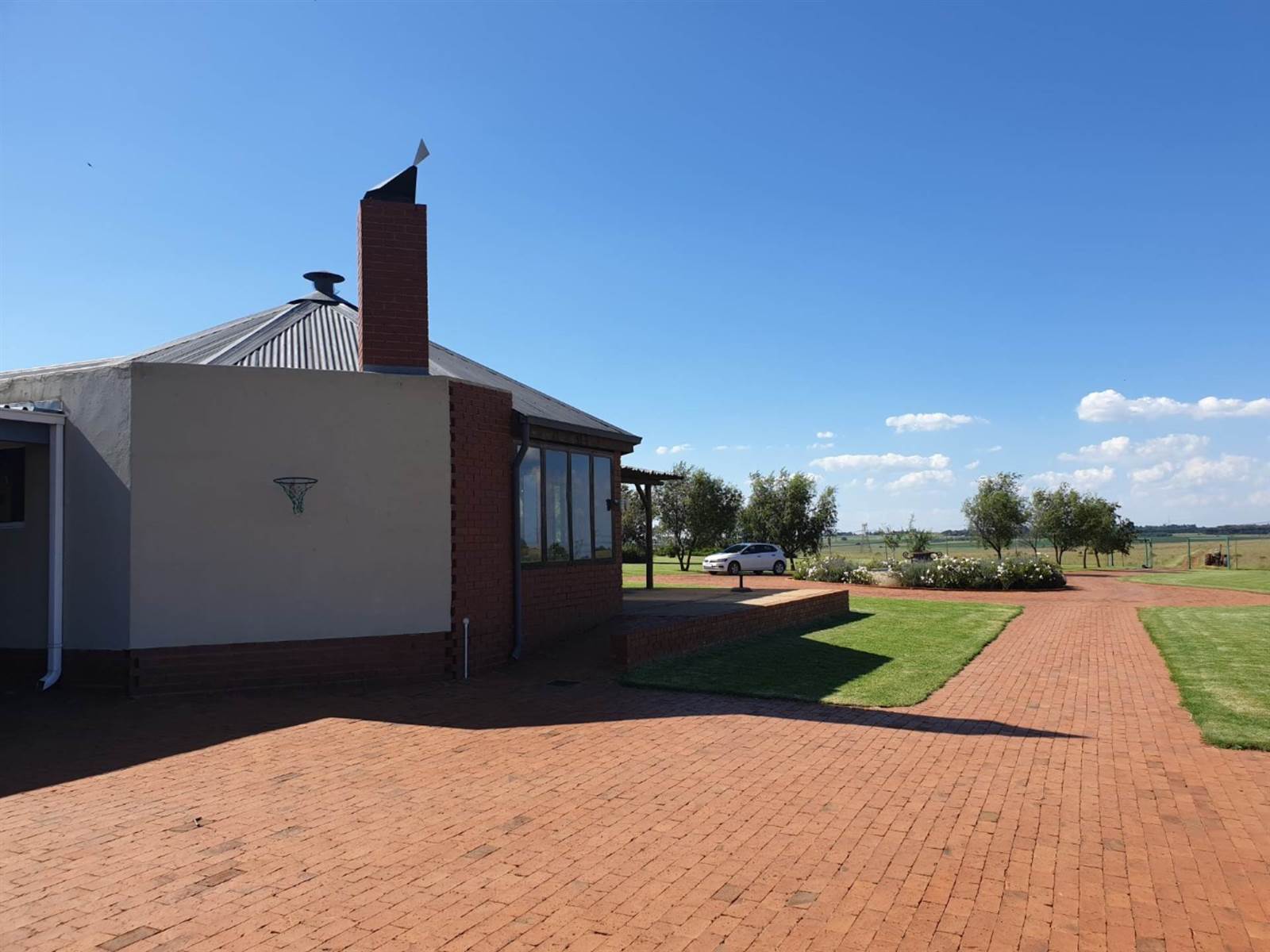 405 ha Farm in Grootfontein Estate photo number 9