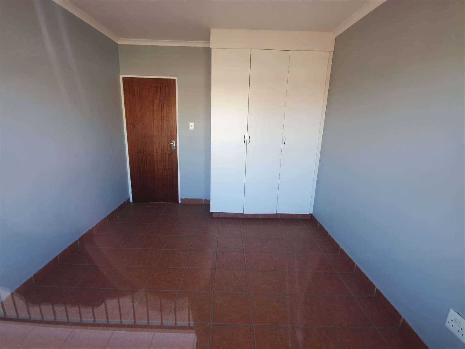 3 Bed Townhouse in Lydenburg photo number 2