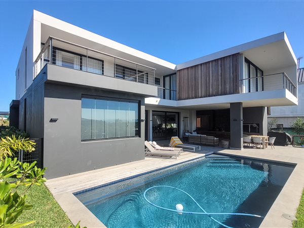 4 Bedroom House 4 Bedroom House