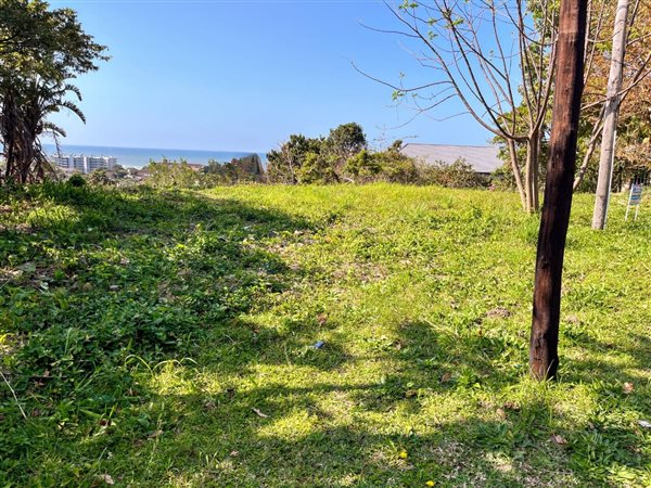 2 842 m² Land