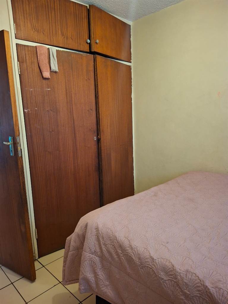 3 Bed Apartment in Vereeniging Central photo number 15