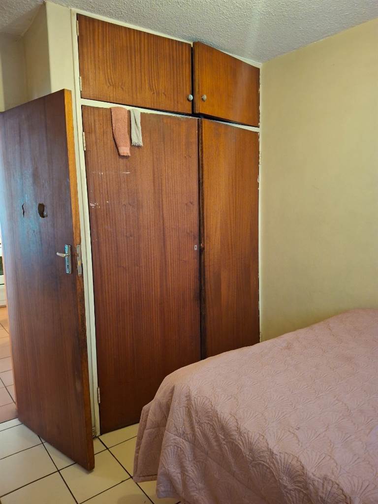 3 Bed Apartment in Vereeniging Central photo number 8