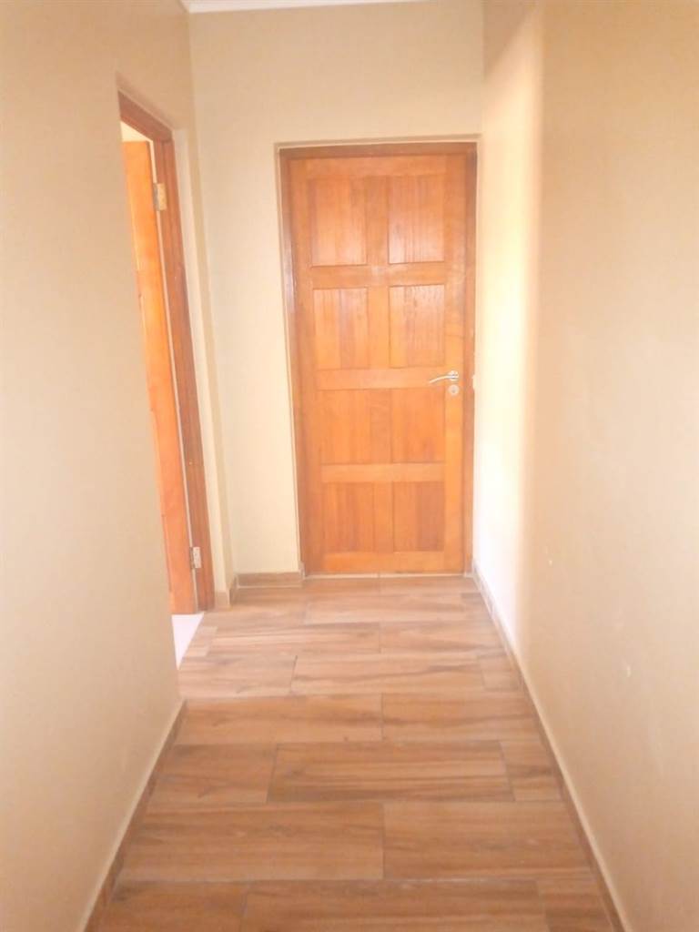3 Bed House in Fourways photo number 6