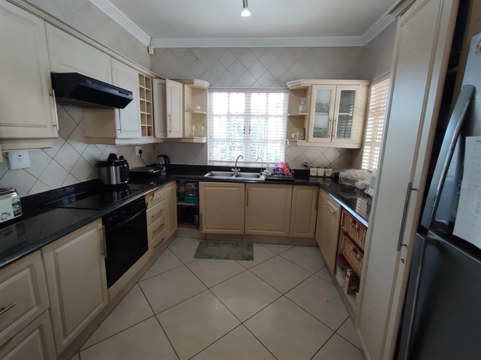 4 Bed Townhouse in Ramsgate photo number 5