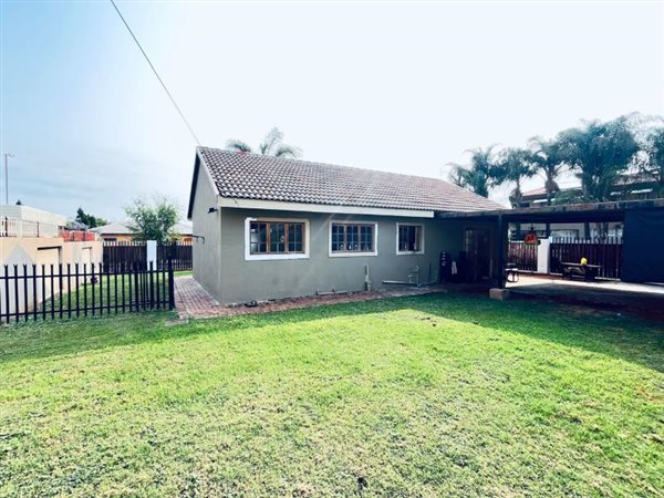 2 Bedroom House 2 Bedroom House