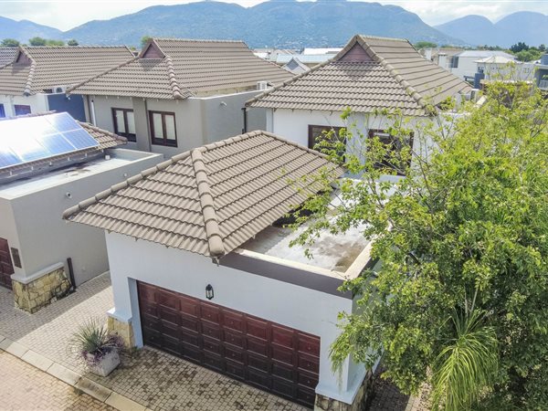 3 Bedroom House 3 Bedroom House