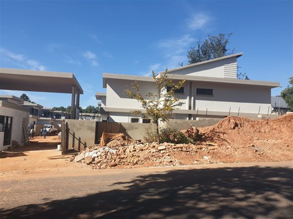 4 Bedroom House 4 Bedroom House