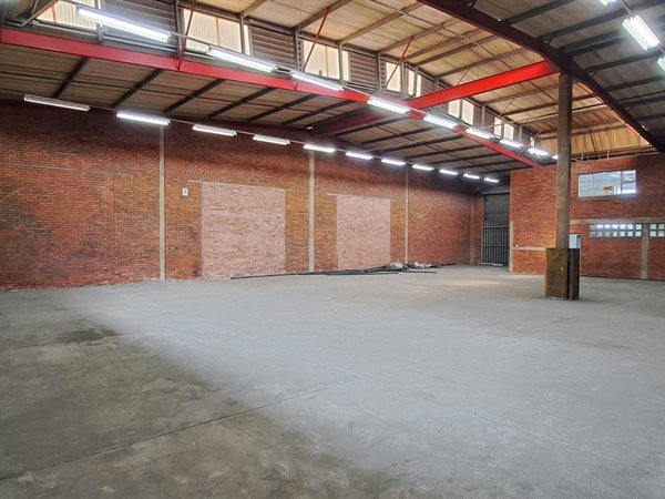 600 m² Commercial space 600 m² Commercial space