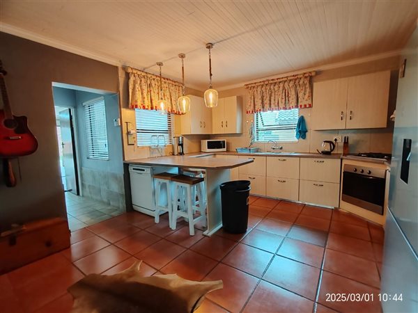 4 Bedroom Townhouse 4 Bedroom Townhouse