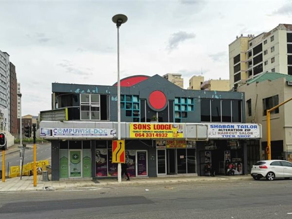 552 m² Commercial space 552 m² Commercial space