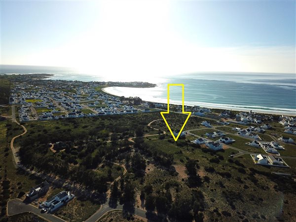 425 m² Land available in Britannia Bay