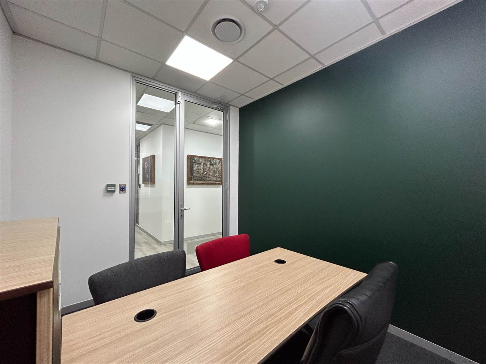 12  m² Office Space in Sandown photo number 4