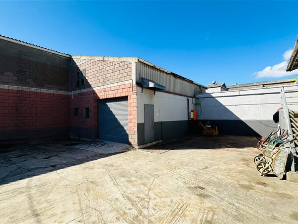 350  m² Industrial space