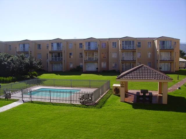 2 Bed Apartment in Westcliff photo number 1