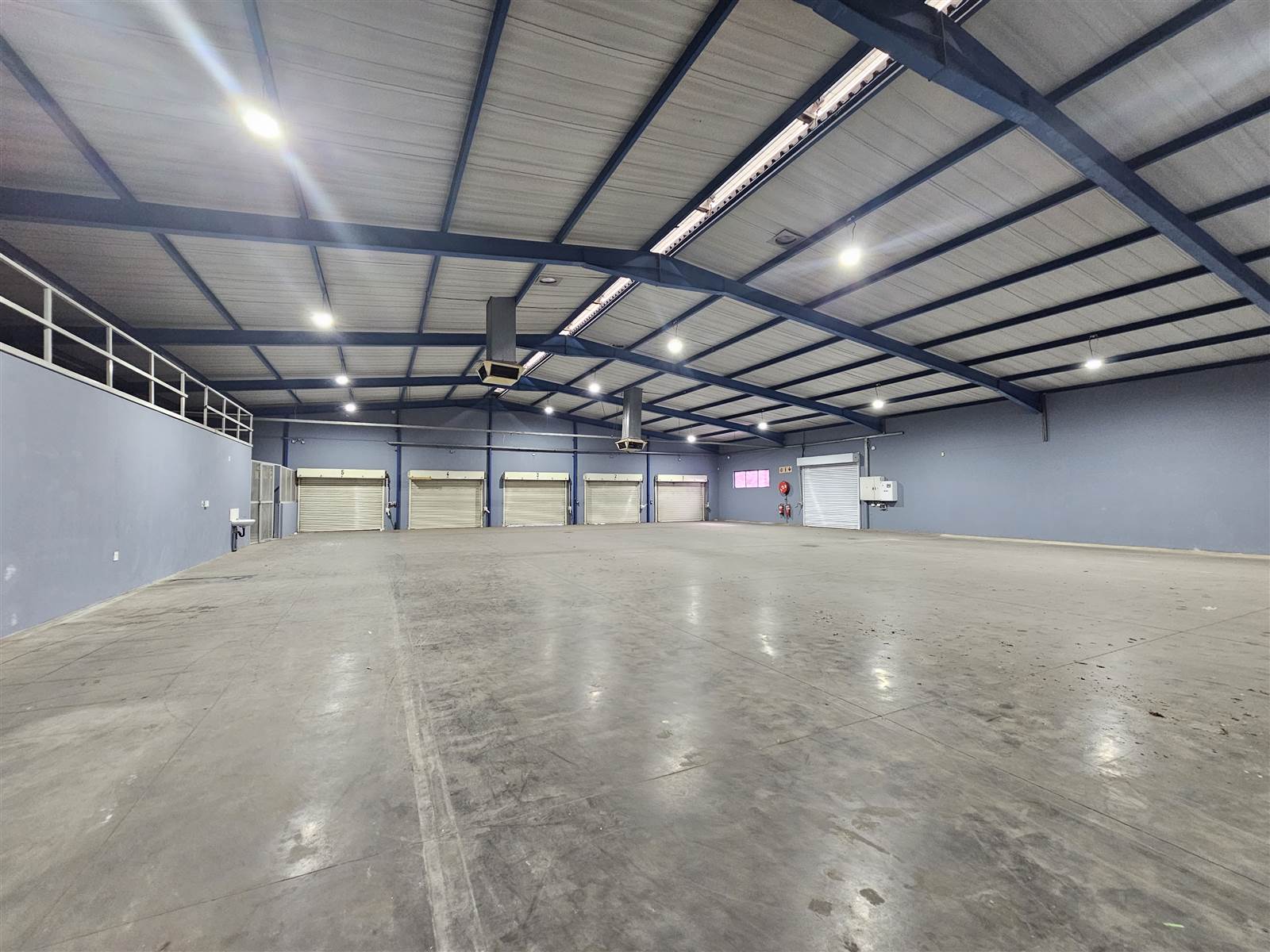 1182  m² Industrial space in Edenvale photo number 1