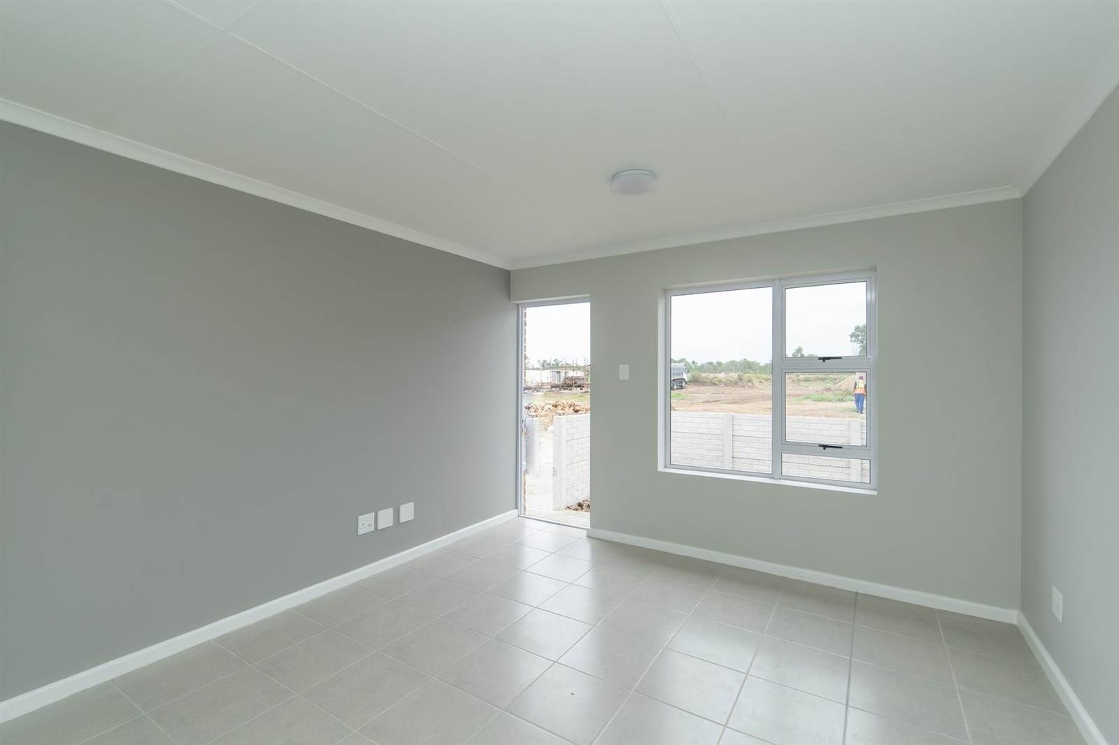 2 Bed Simplex in Fairview photo number 11