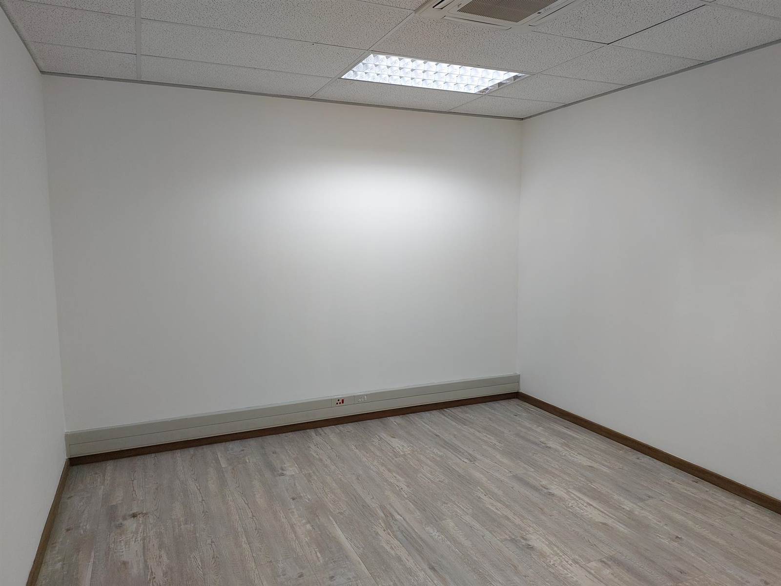 360  m² Commercial space in Bryanston photo number 3