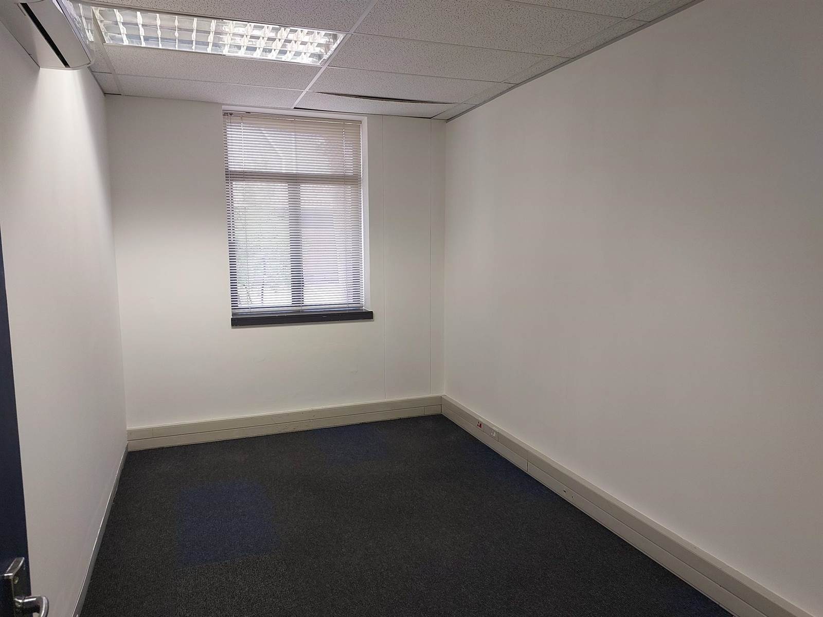 360  m² Commercial space in Bryanston photo number 10