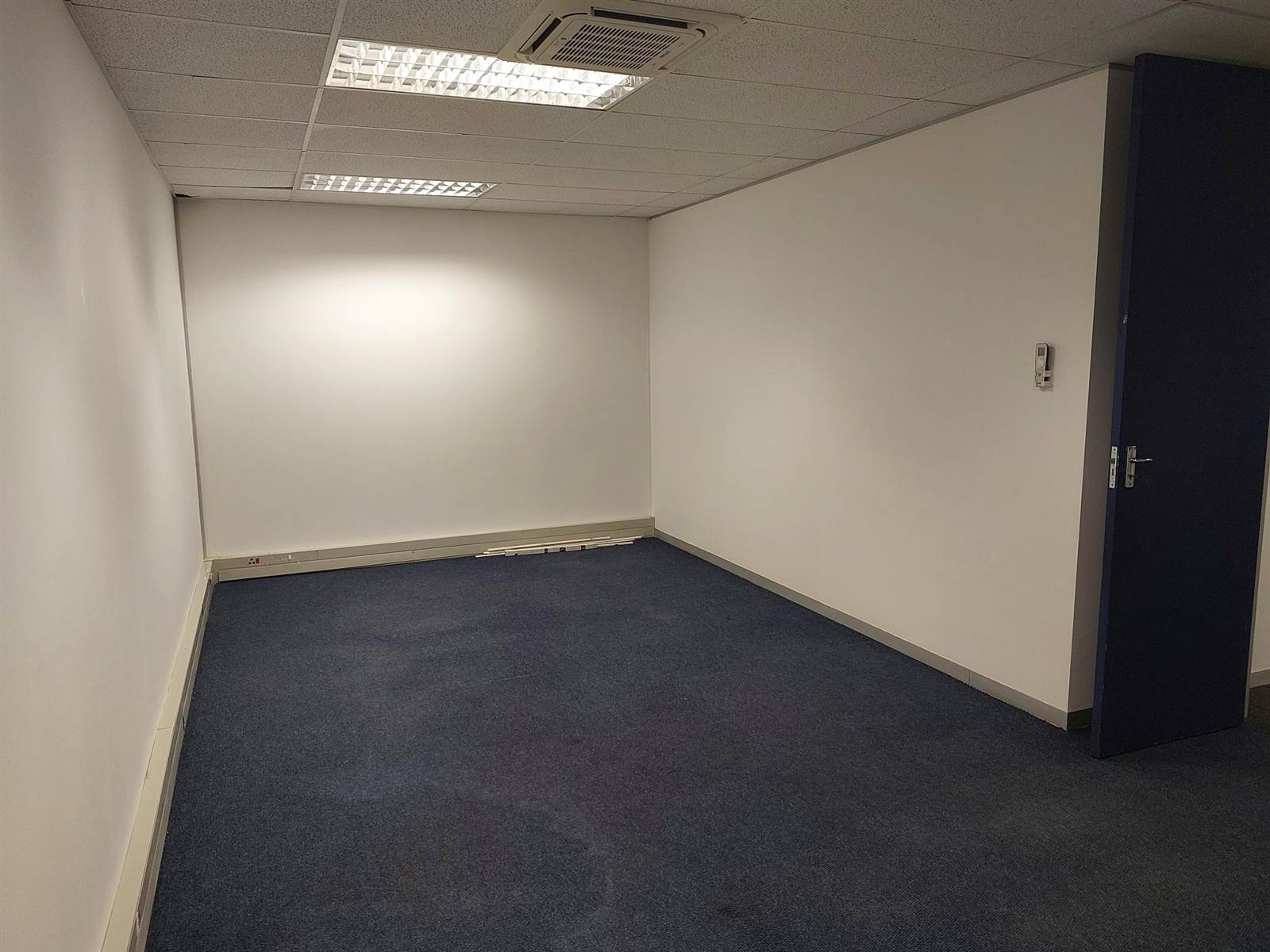 360  m² Commercial space in Bryanston photo number 12