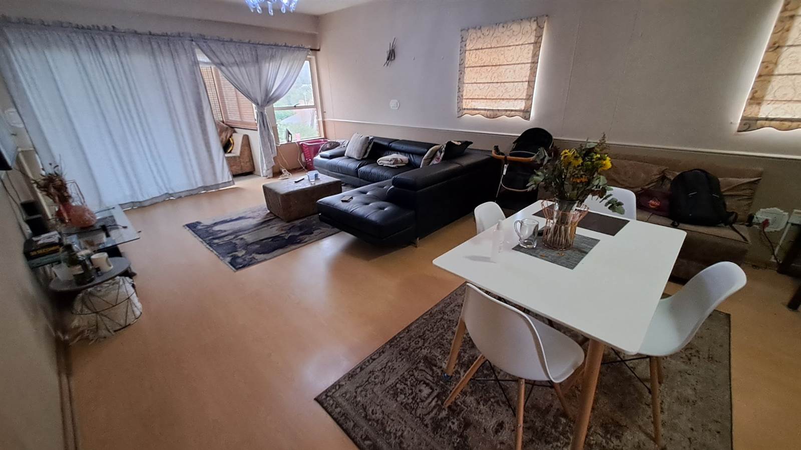 2 Bed Apartment in Bloemfontein photo number 15