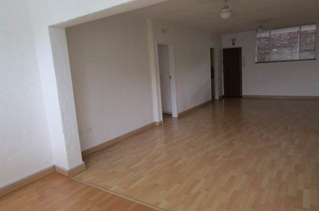 2 Bed Apartment in Bedfordview photo number 14