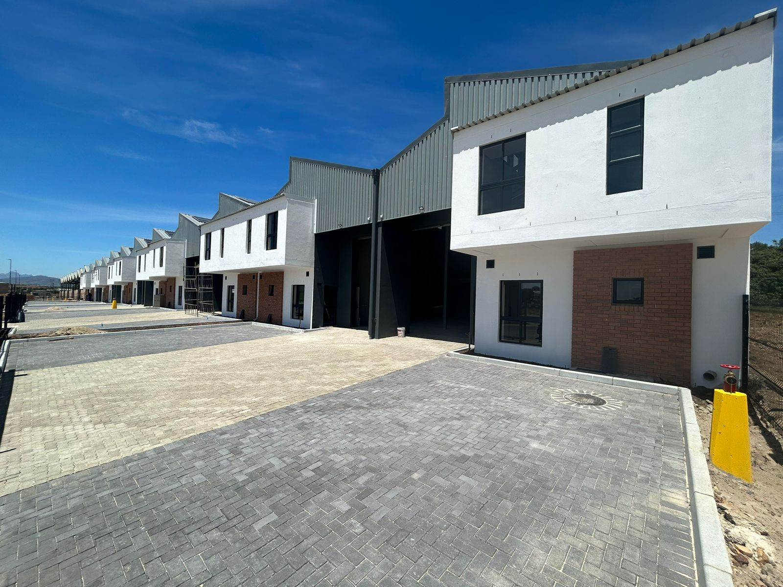 302  m² Industrial space in Durbanville Central photo number 1