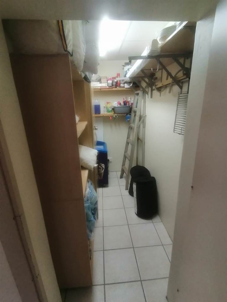 2 Bed Flat in Uvongo photo number 26