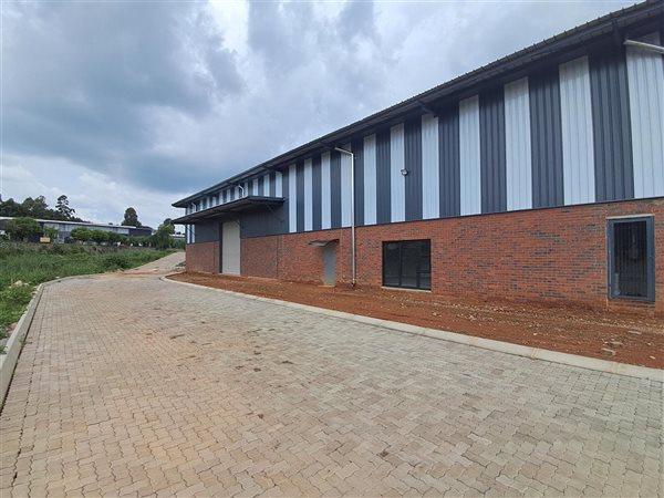 548  m² Industrial space