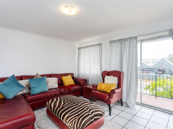 2 Bedroom Flat 2 Bedroom Flat