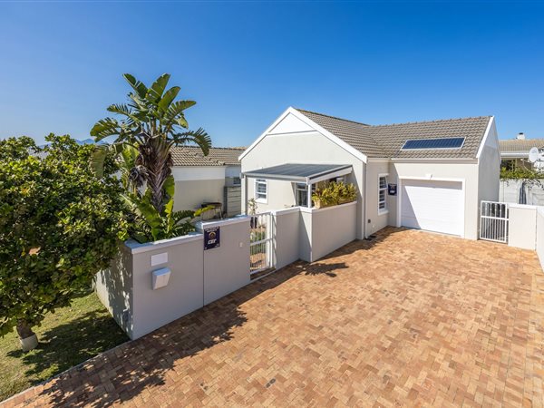 2 Bedroom House 2 Bedroom House