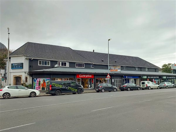 315  m² Retail Space