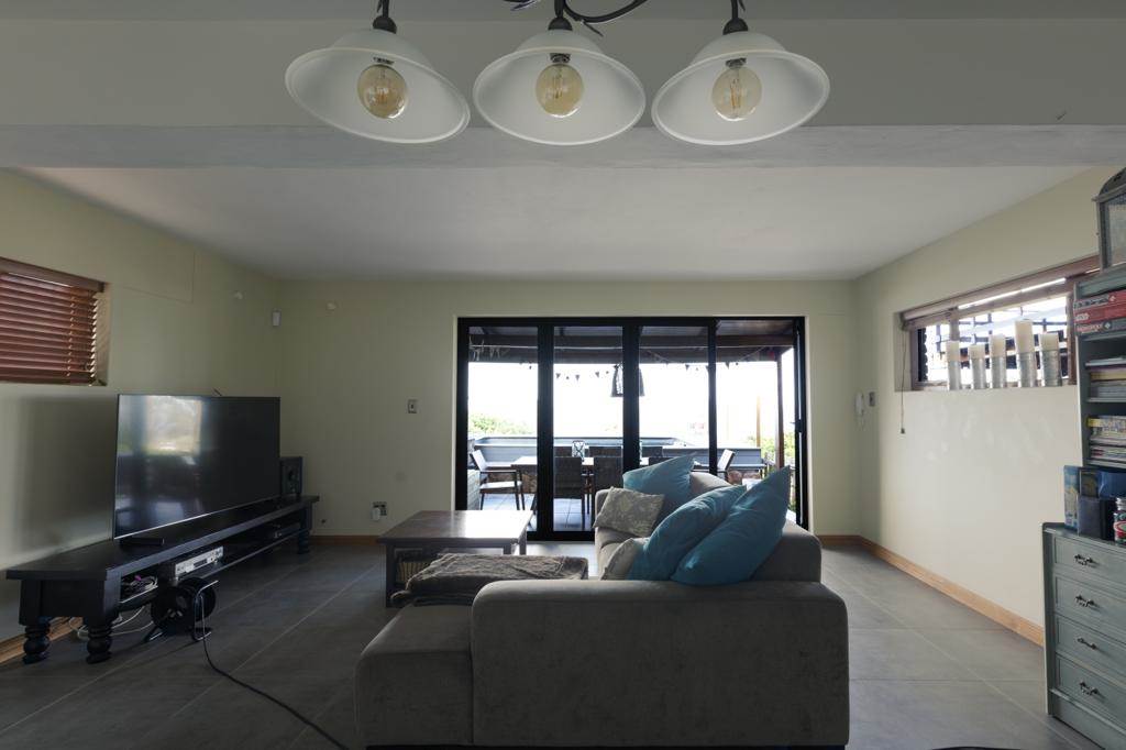 4 Bed House in Jeffreys Bay photo number 18