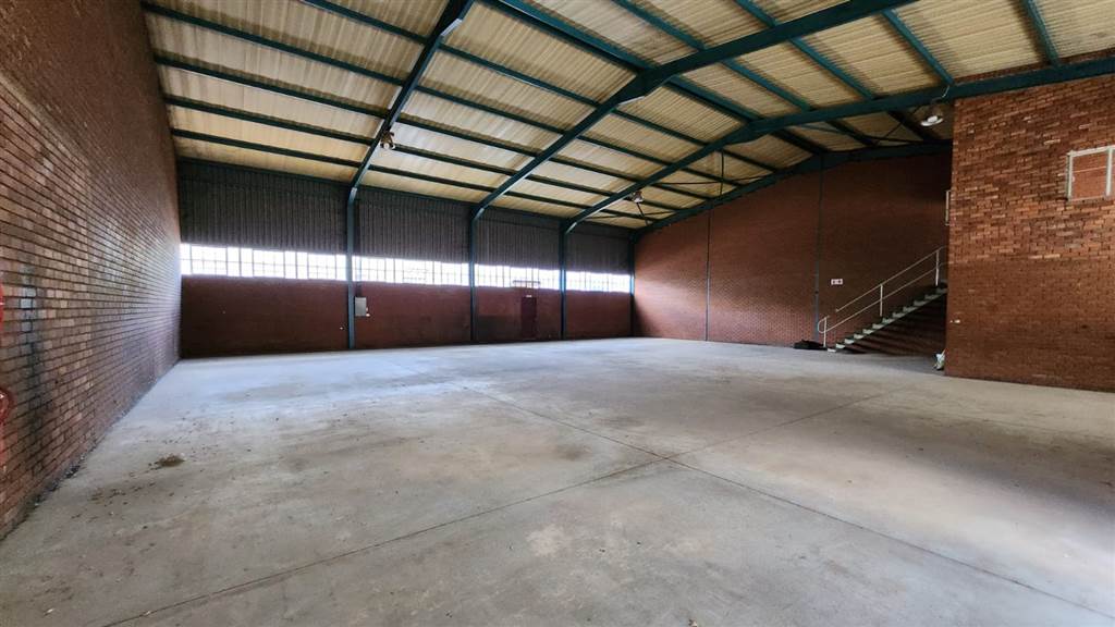 400  m² Industrial space in Pretoria West photo number 26