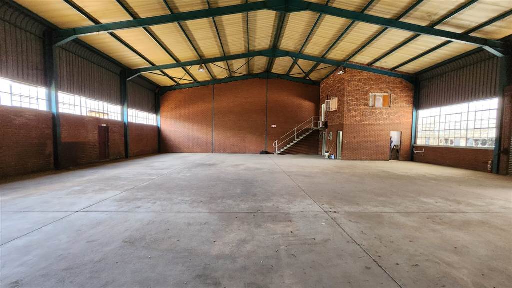 400  m² Industrial space in Pretoria West photo number 21