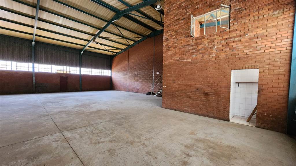 400  m² Industrial space in Pretoria West photo number 5