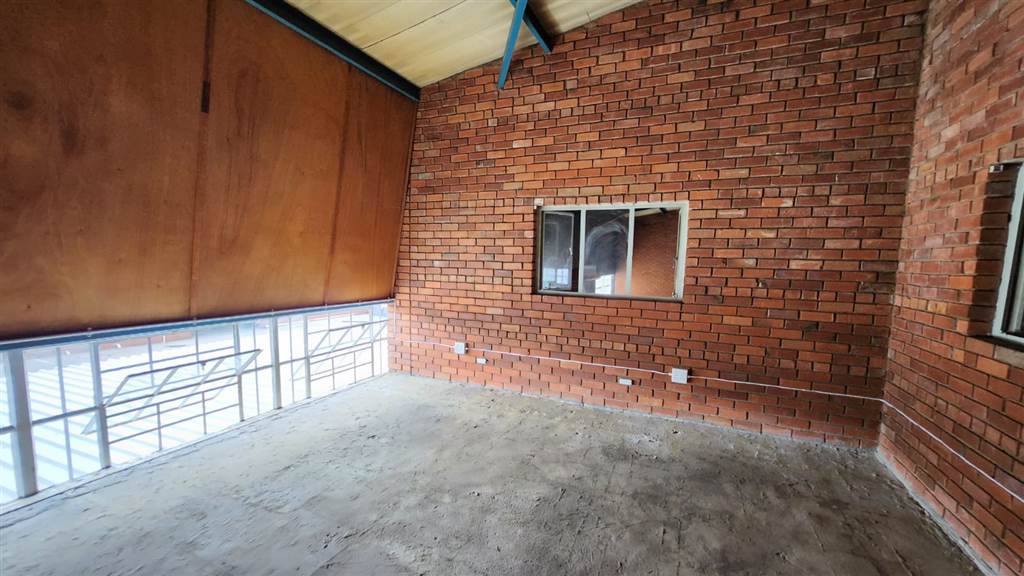 400  m² Industrial space in Pretoria West photo number 28