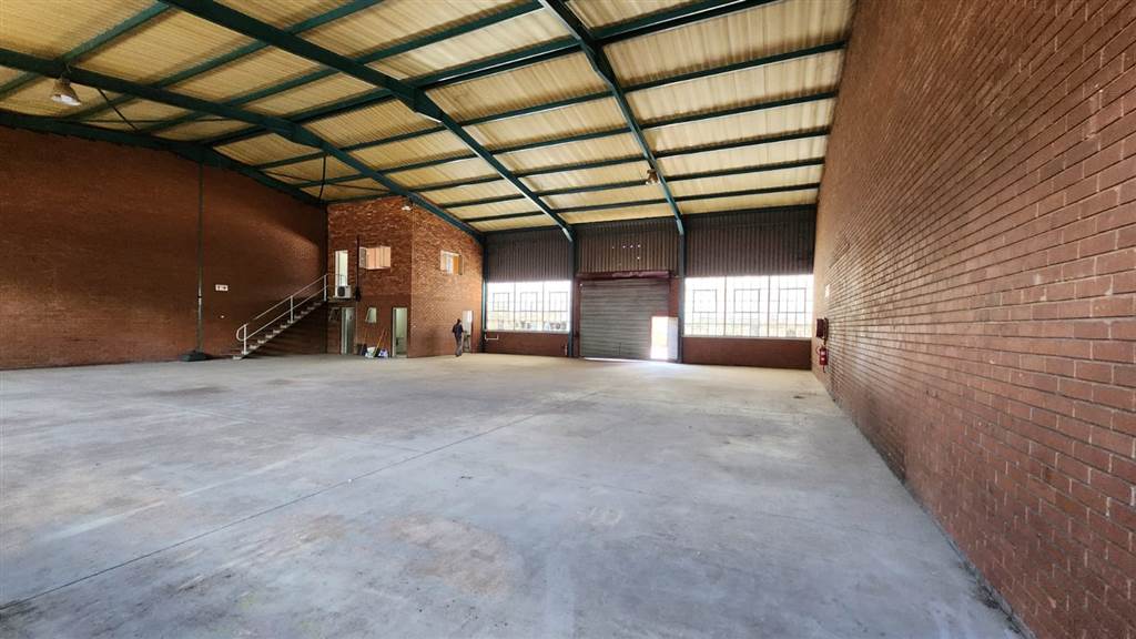 400  m² Industrial space in Pretoria West photo number 17