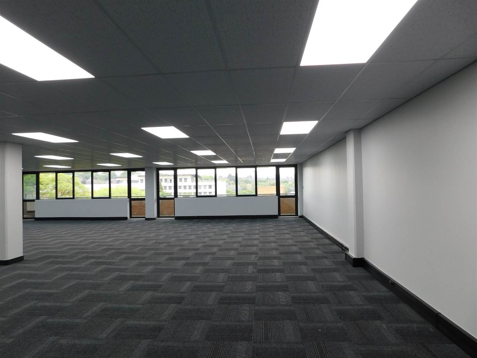 393  m² Office Space in Rosebank photo number 9