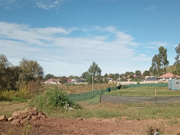 923 m² Land 923 m² Land