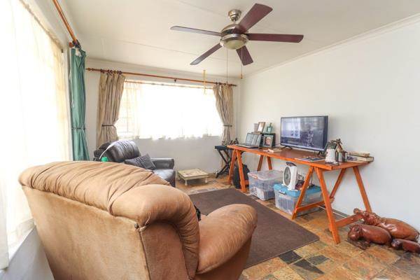 3 Bed House in Benoni Central photo number 17