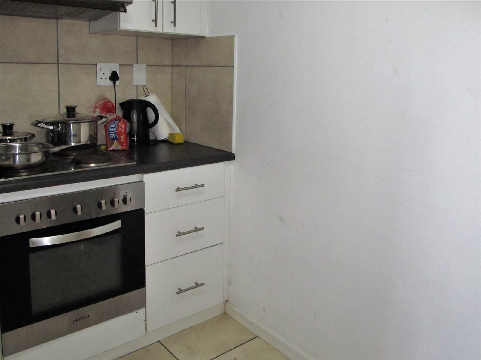 1 Bed House in Parow photo number 3