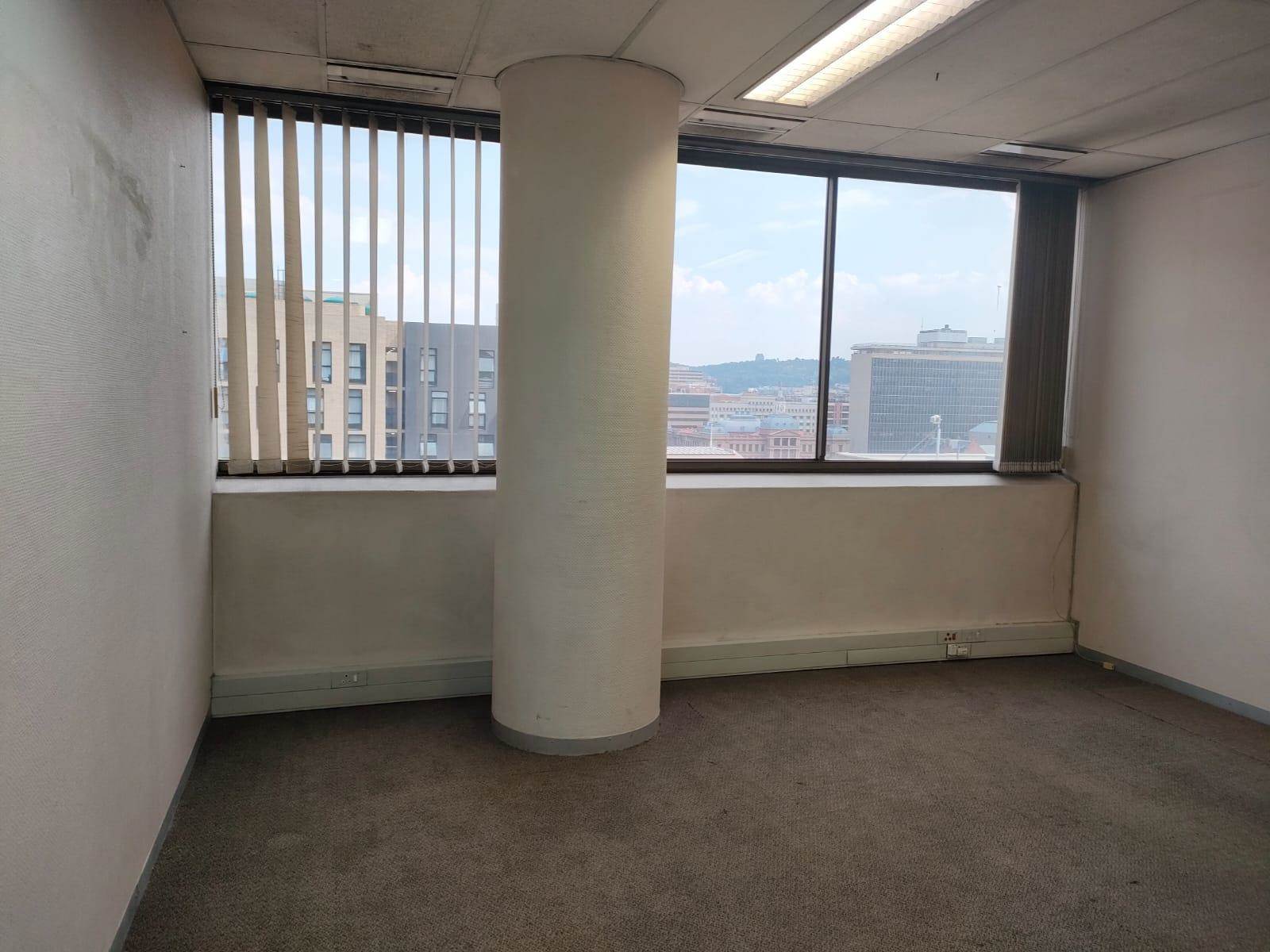 370  m² Commercial space in Pretoria Central photo number 6