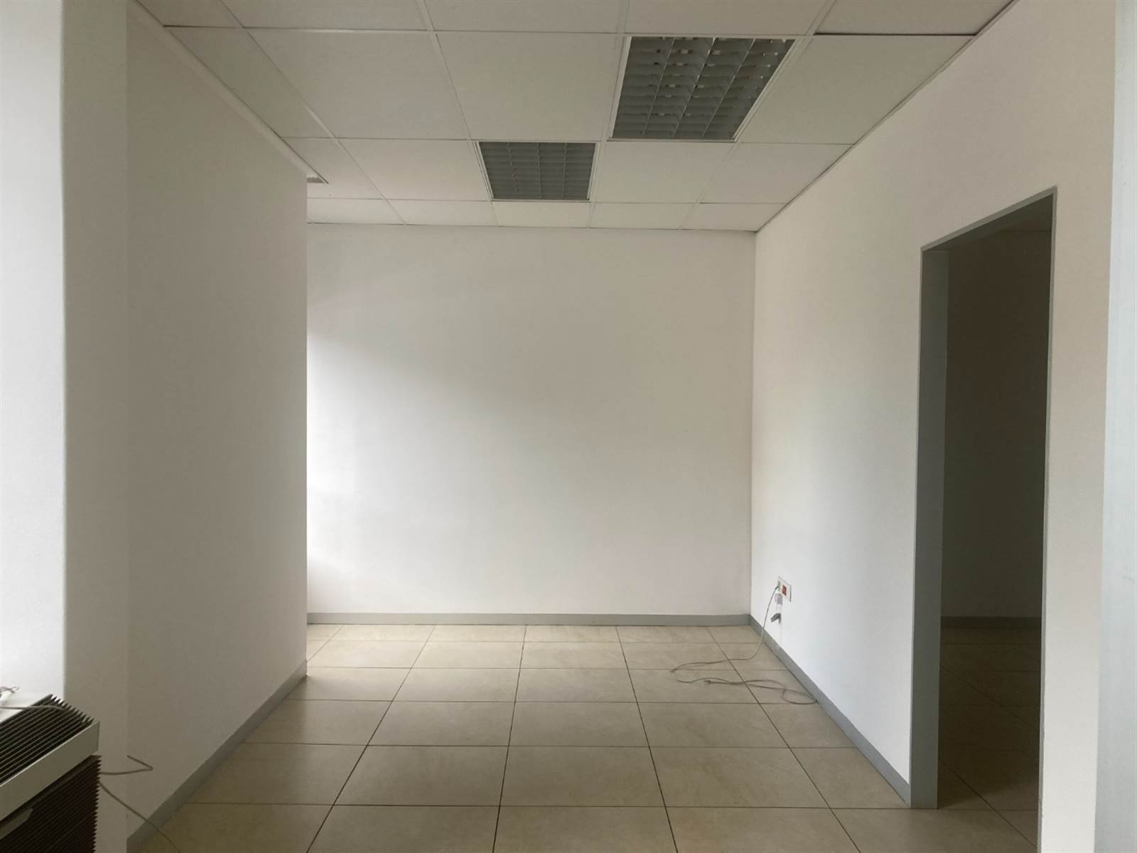 193  m² Commercial space in Rosebank photo number 4