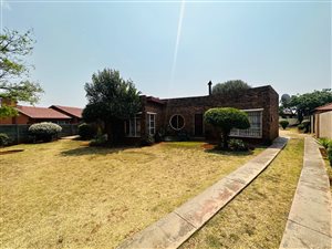 3 Bed House in Roodekop