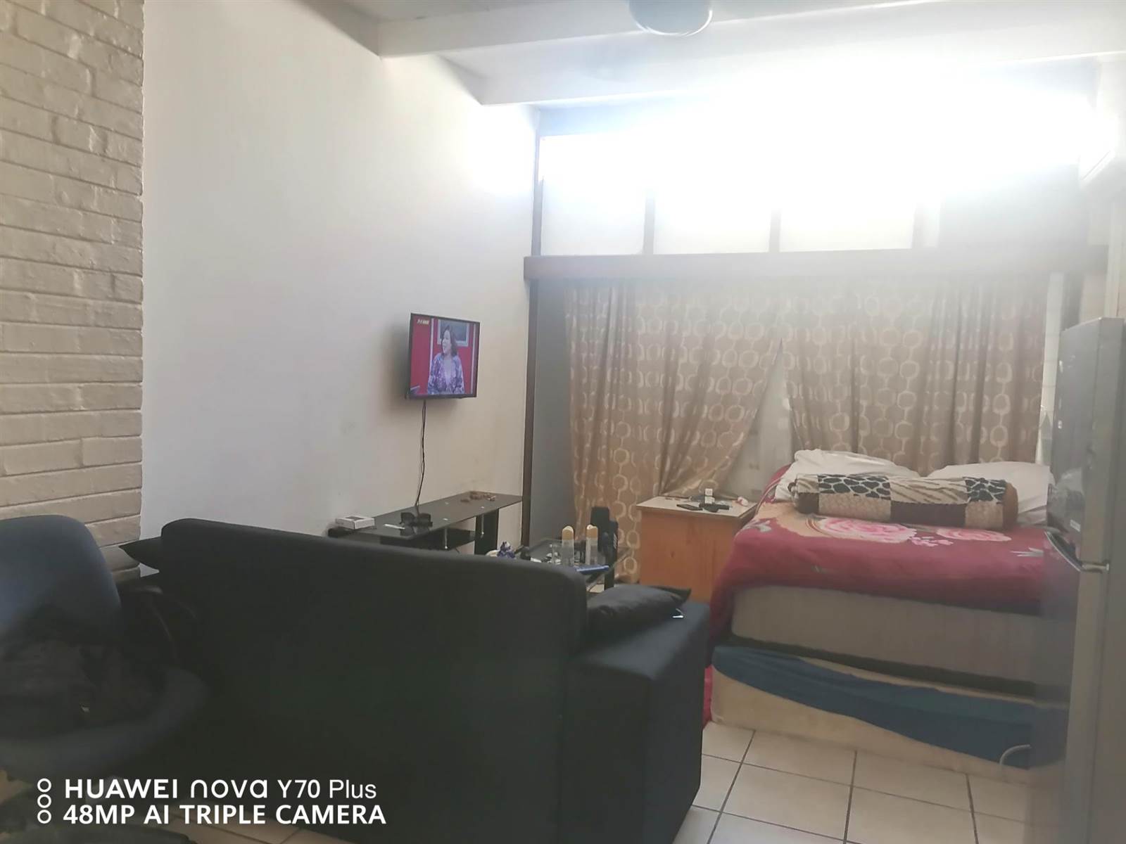 1 Bed Apartment in Pinetown Central photo number 4