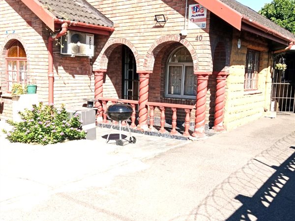 3 Bedroom House 3 Bedroom House